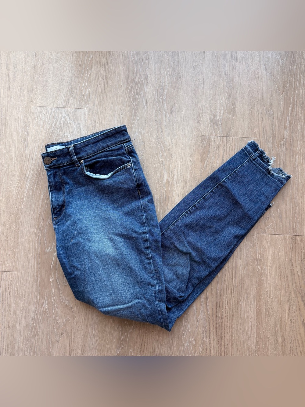 Loft distressed hem ankle length skinny jeans